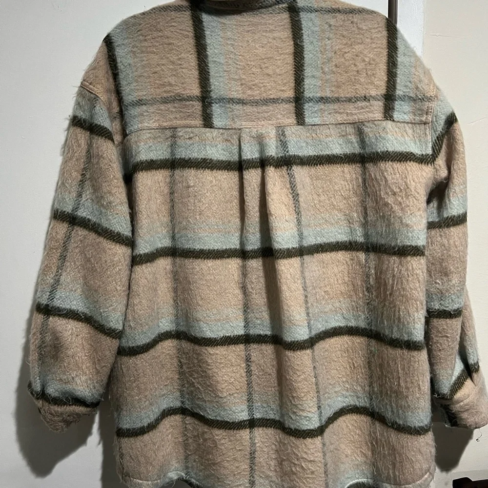 Cotton On women's Plaid Shirt Jacket - Beige and Blue - Picture 3 of 5